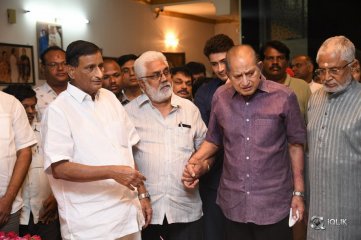 Celebrities Pay Homage to Vijaya Nirmala Garu